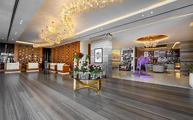 Radisson Blu Hotel, Dubai Waterfront